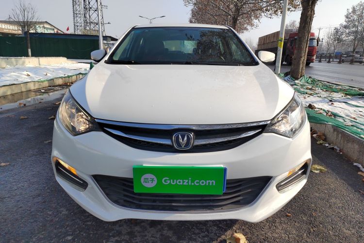 长安 逸动 2016款 XT 1.6L 手动俊酷型车身外观2