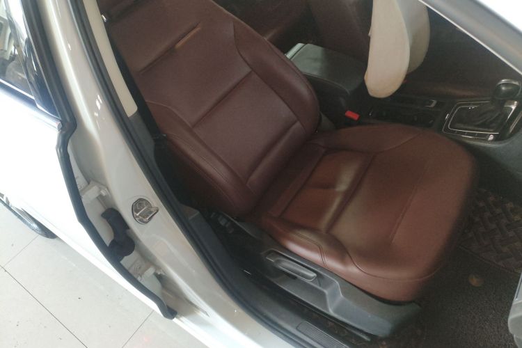 大众 高尔夫 2019款 1.6L 自动舒适型 国V局部细节41