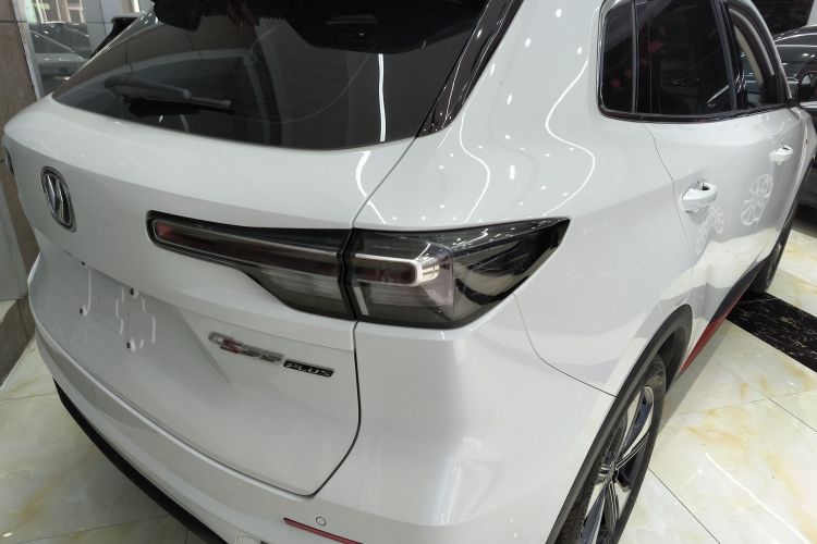 长安CS55PLUS 2022款 第二代 1.5T DCT尊贵型车身外观6006