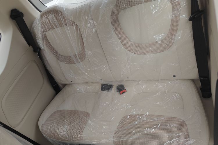 五菱汽车 宏光MINIEV 2024款 第三代 215km 青春版中控内饰21