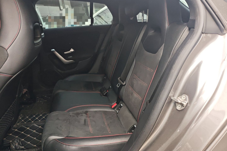 奔驰CLA 2022款 改款 CLA 200 猎跑车中控内饰21