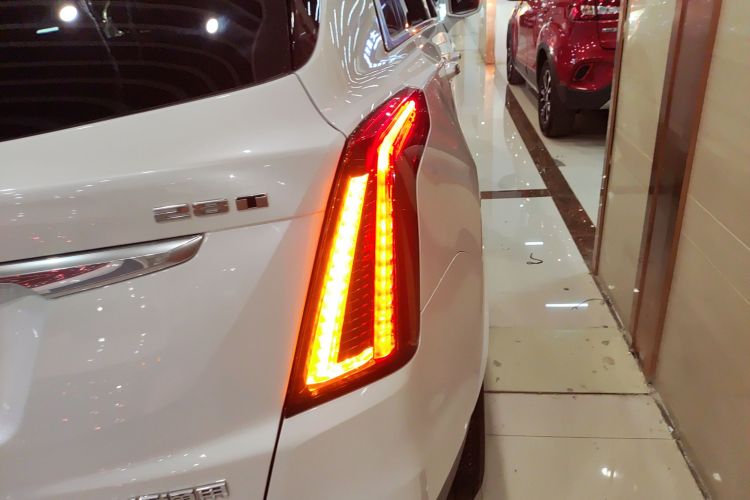 凯迪拉克XT5 2021款 2.0T 两驱豪华型车身外观6006