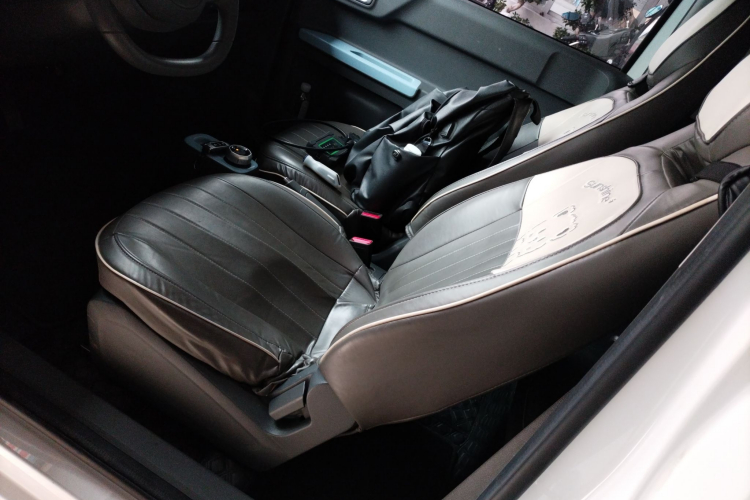 吉利银河 2024款 熊猫mini 200km 耐力熊局部细节19