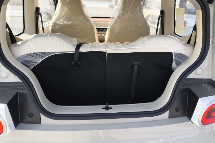 五菱汽车 宏光MINIEV 2024款 第三代 215km 青春版机舱底盘23