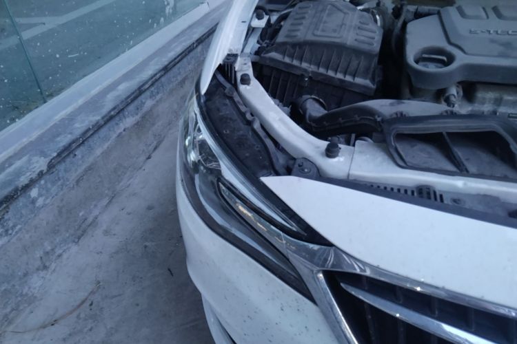 别克 英朗 2021款 改款 典范 1.5L 自动精英型车身外观6006