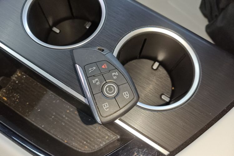 别克GL8新能源 2024款 陆尊 尊享版 7座中控内饰7001