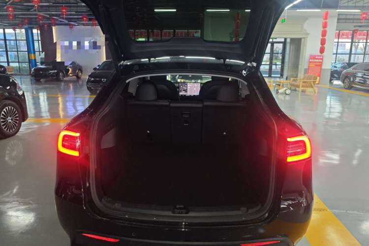 特斯拉 Model Y 2021款 标准续航后驱版机舱底盘23