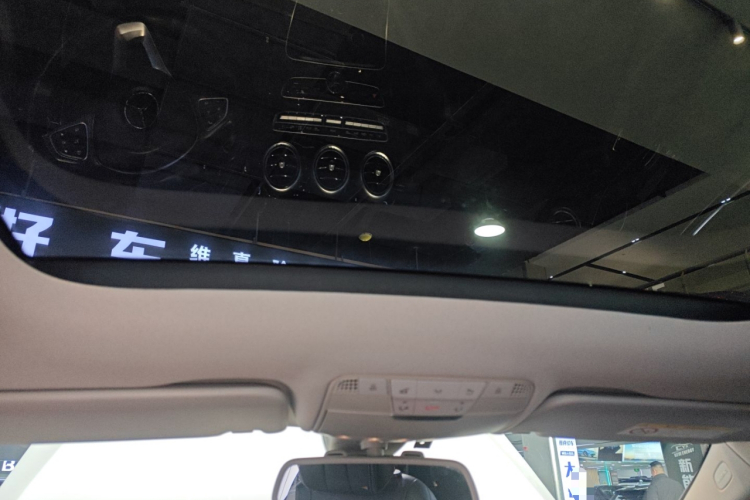 奔驰C级 2018款 C 200 L局部细节22