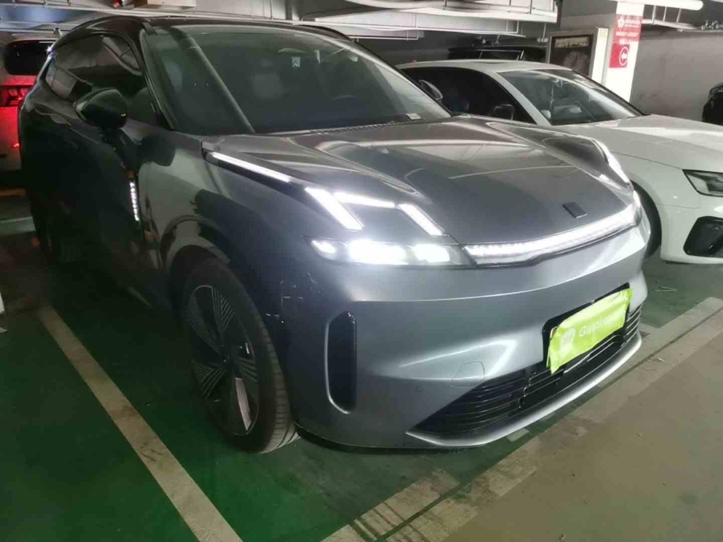 领克08 EM-P 2025款 245km 超长续航Halo(5)