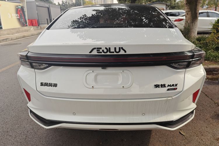 东风风神 奕炫MAX 2023款 1.5T 超酷潮爸版车身外观6