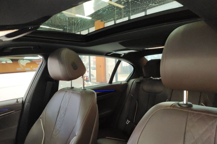 宝马5系 2021款 525Li M运动套装中控内饰22