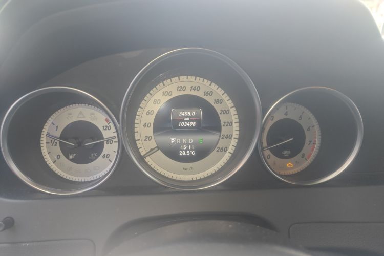 奔驰C级 2013款 C 300 运动型 Grand Edition中控内饰15