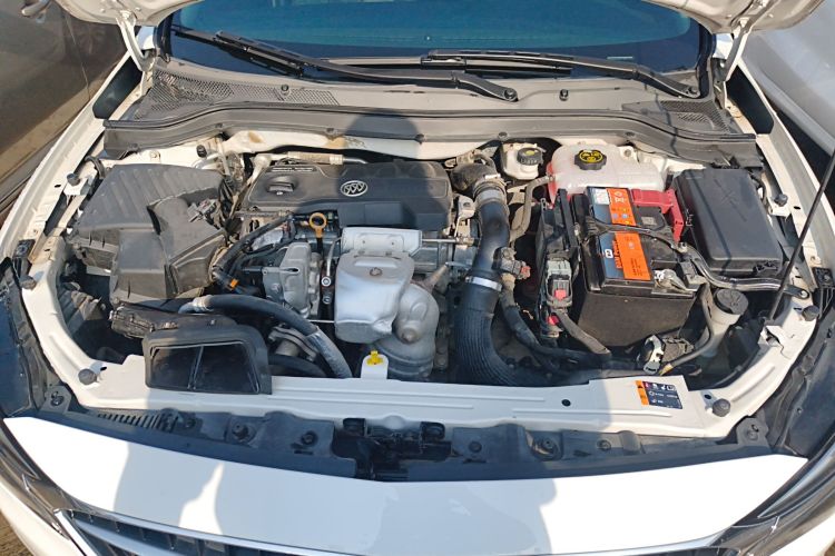 别克 英朗 2019款 18T 自动互联精英型 国VI机舱底盘24