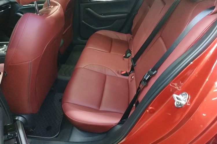 马自达3 昂克赛拉 2022款 2.0L 自动质雅黑曜版中控内饰21