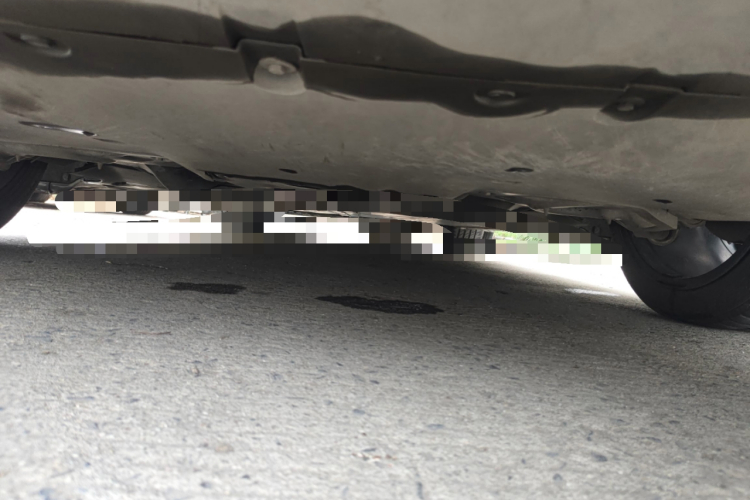 特斯拉 Model Y 2022款 改款 后轮驱动版局部细节9008