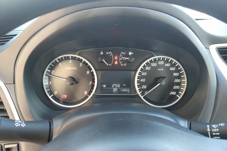 日产 轩逸 2024款 经典 1.6XE CVT舒适版中控内饰14