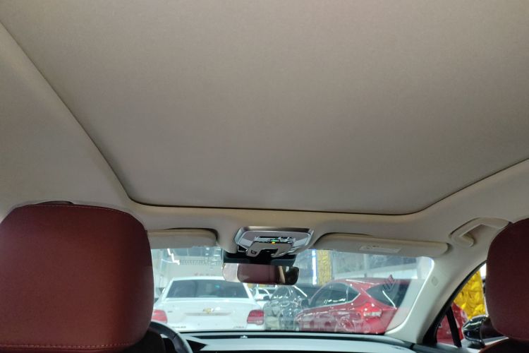 红旗H5 2025款 1.5T DCT旗韵版中控内饰22