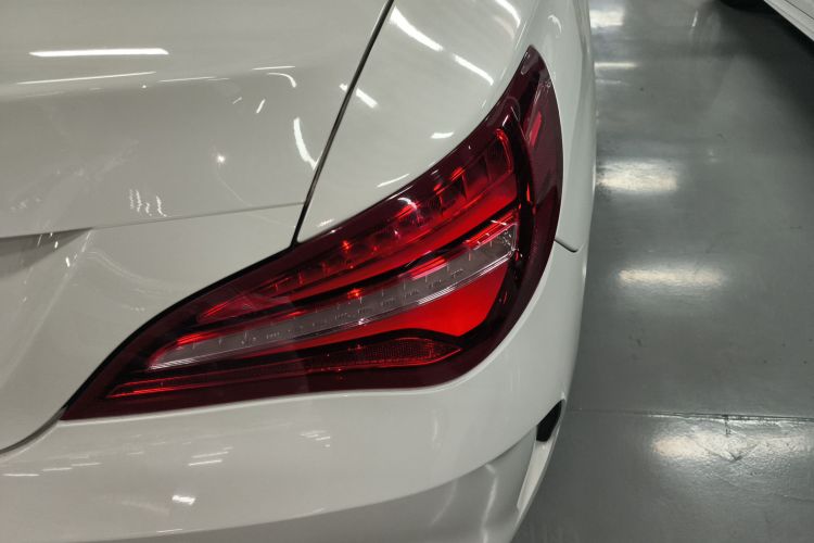 奔驰CLA 2017款 改款 CLA 200 时尚型车身外观9