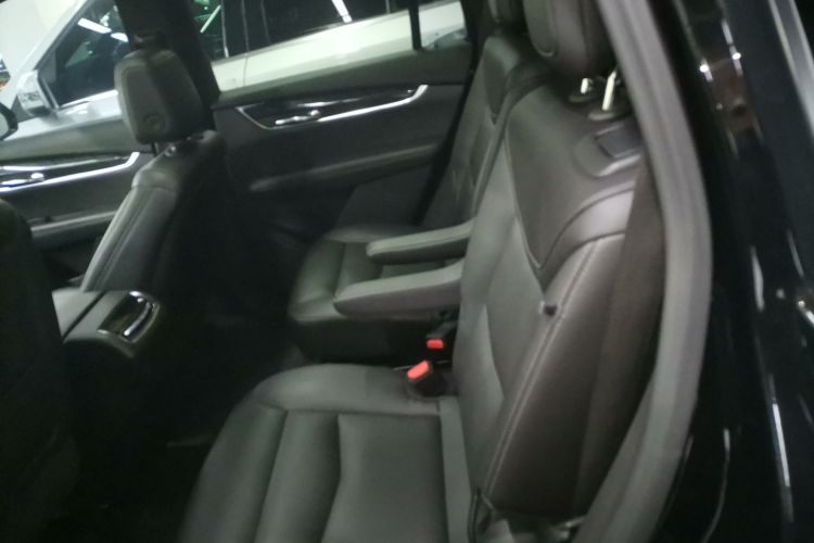 凯迪拉克XT6 2021款 2.0T 六座两驱豪华型中控内饰21