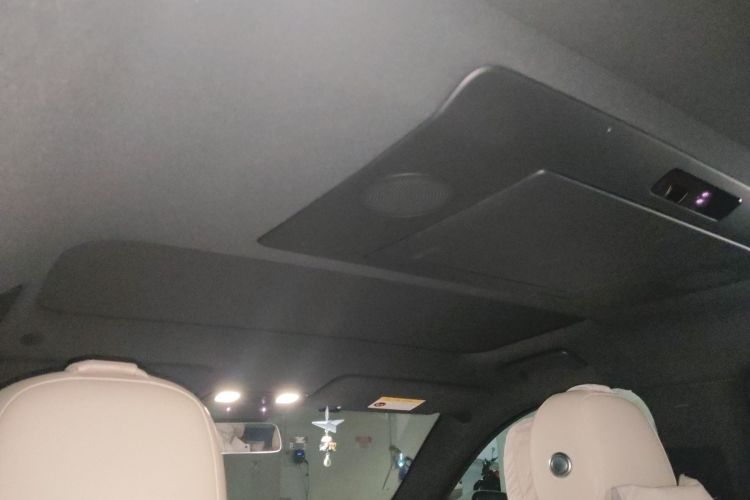 理想汽车 理想L7 2023款 Max中控内饰22