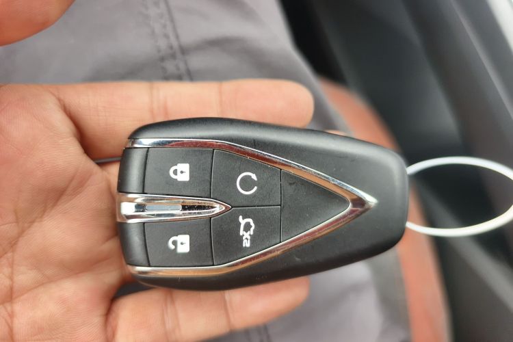 长安UNI-V 2025款 1.5T 500Bar高能版中控内饰7001