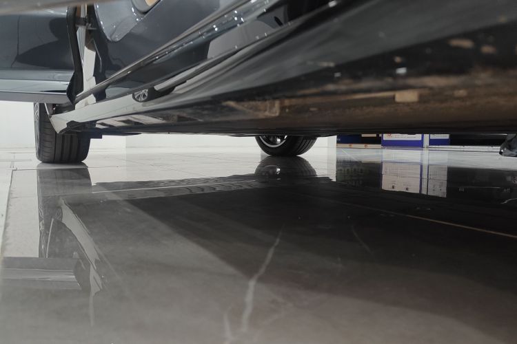 鸿蒙智行 智界R7 2024款 纯电 667km Max局部细节9001