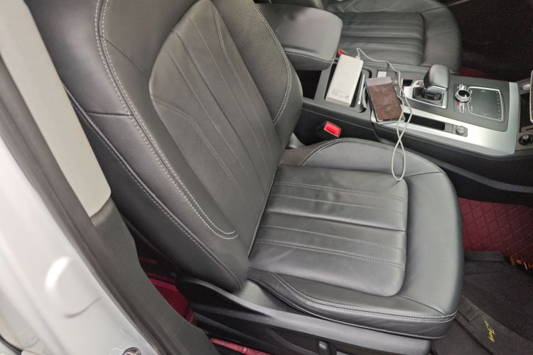 奥迪Q5L 2020款 改款 40 TFSI 荣享时尚型局部细节41