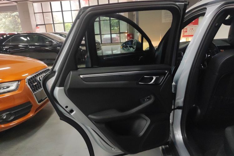 保时捷 2014款 Macan 2.0T中控内饰49
