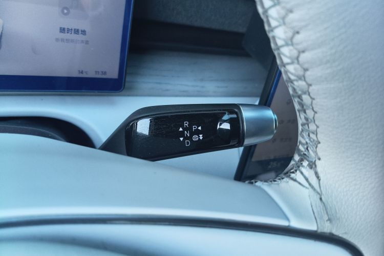 小鹏X9 2024款 702超长续航Pro中控内饰18