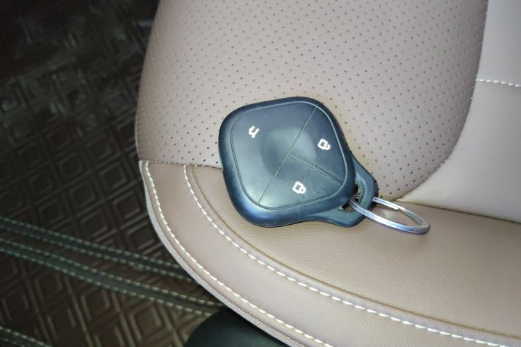 五菱汽车 五菱缤果 2024款 333km 悦享款中控内饰11