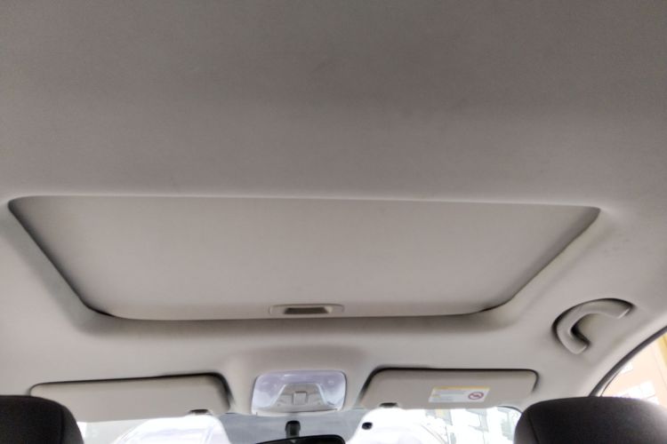 广汽传祺 传祺GS4 2017款 235T 自动两驱精英版中控内饰22