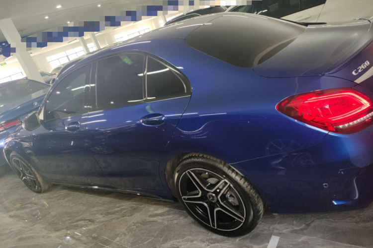 奔驰C级 2021款 C 260 星耀臻藏版车身外观4