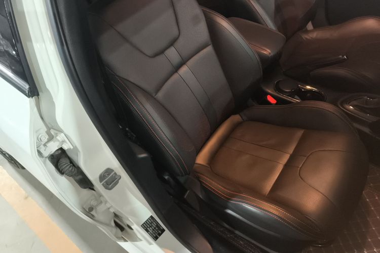 菲亚特 致悦 2014款 1.4T 自动运动版局部细节41