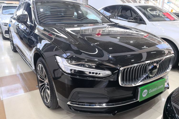 沃尔沃S90 2025款 B5 智逸豪华版车身外观3