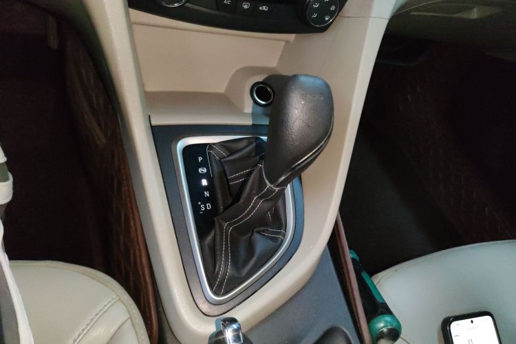 别克 英朗 2016款 18T 双离合精英型局部细节18