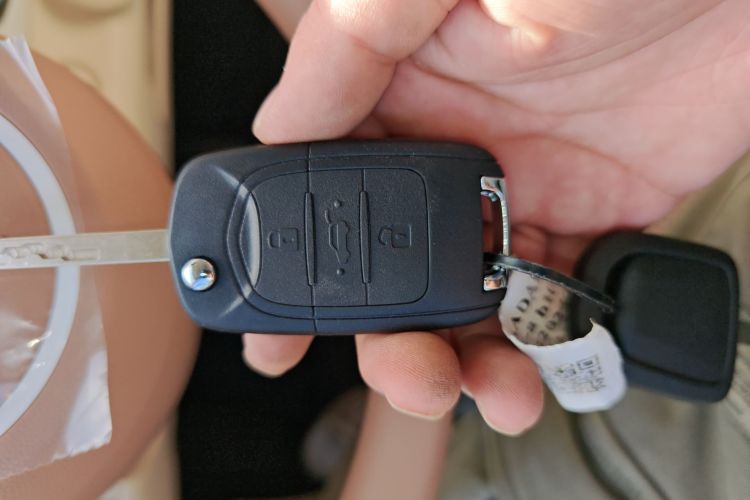 五菱汽车 宏光MINIEV 2024款 第三代 215km 青春版中控内饰11