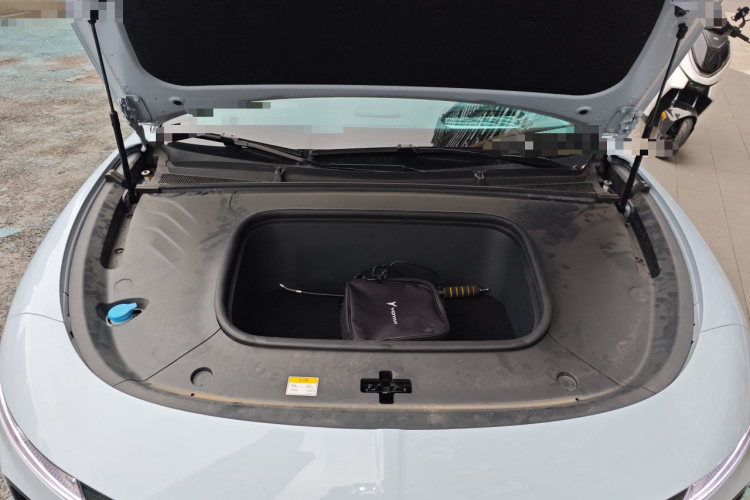 岚图汽车 岚图追光 2023款 四驱标准版局部细节24