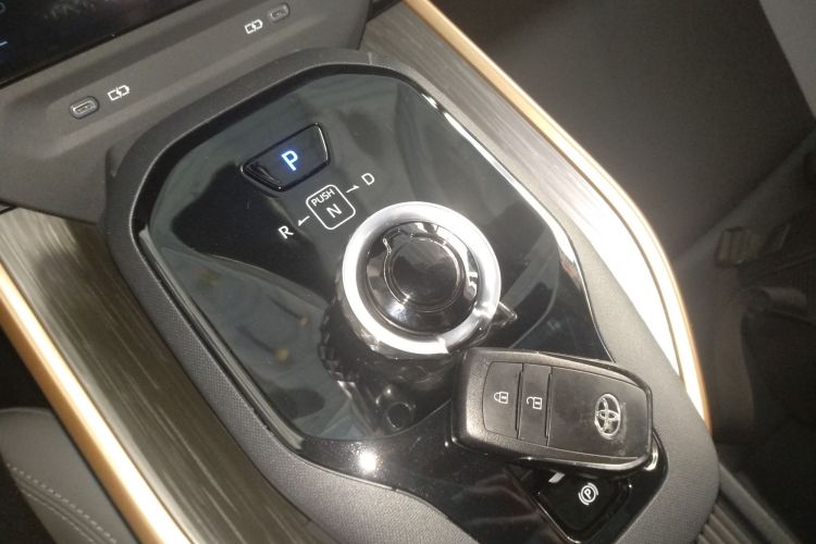 丰田bZ3 2023款 616km 长续航PRO局部细节18