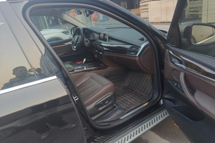 宝马X5(进口) 2018款 xDrive28i局部细节9005