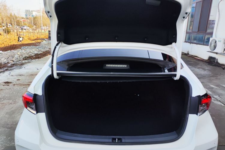 丰田 卡罗拉 2019款 1.2T S-CVT GL先锋版机舱底盘23