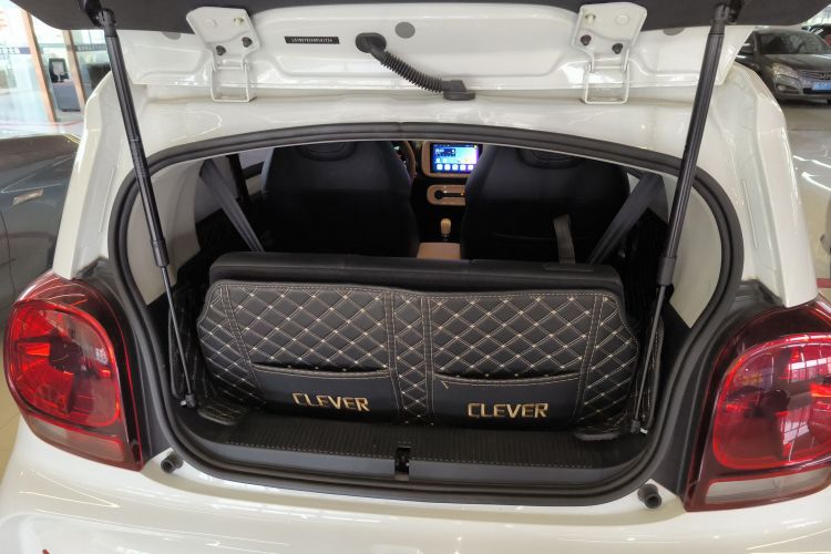 荣威 科莱威CLEVER 2022款 311km元气啵啵版机舱底盘23