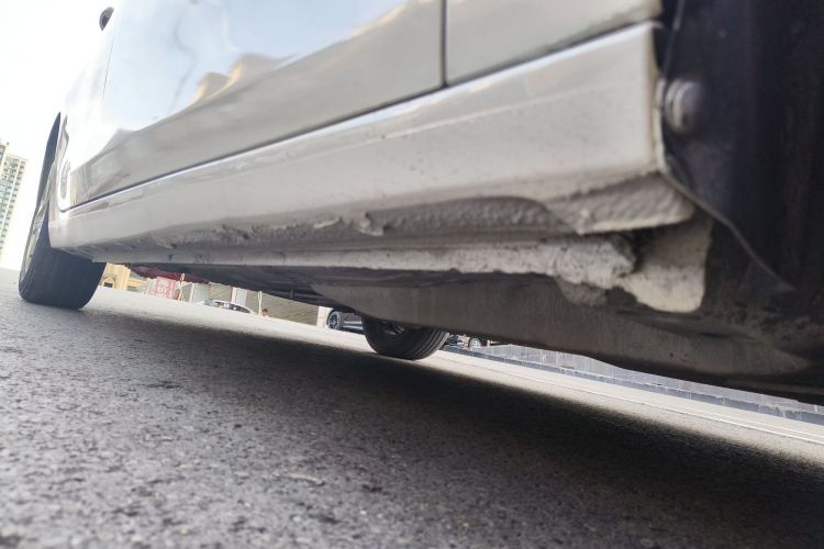 雪佛兰 科沃兹 2019款 320 自动欣享天窗版机舱底盘29