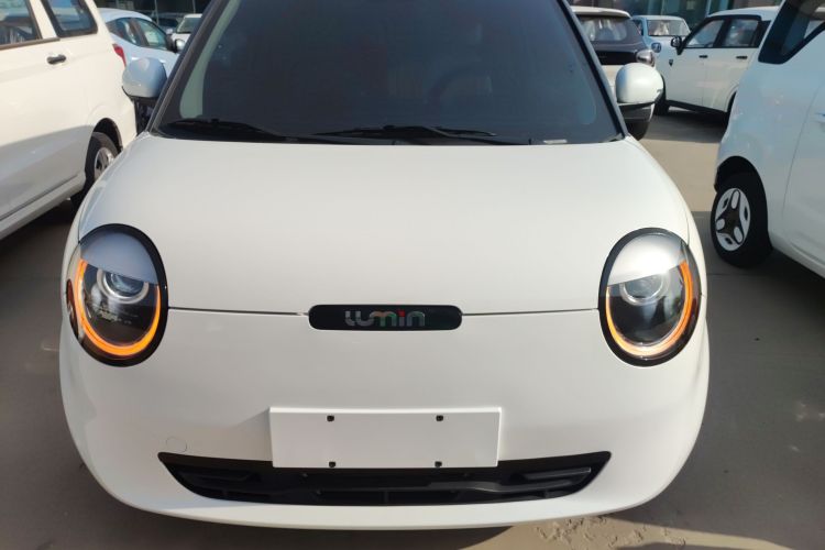 长安启源 长安Lumin 2024款 301km 橙风版车身外观2