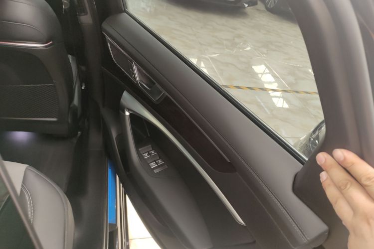 奥迪A6L 2024款 45 TFSI 臻选动感型中控内饰7006