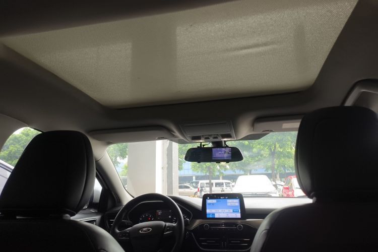 福特 福克斯 2020款 三厢 EcoBoost 180 自动锋潮型中控内饰22