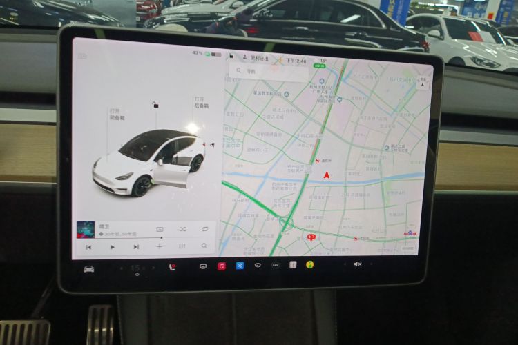 特斯拉 Model Y 2021款 标准续航后驱版中控内饰16