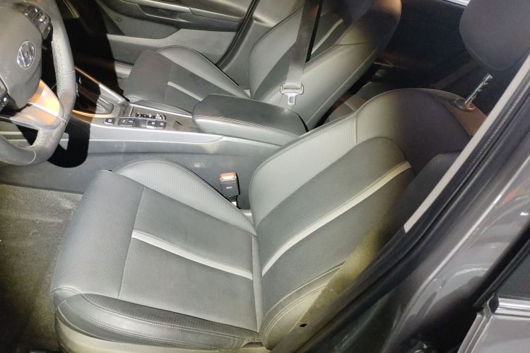 现代 菲斯塔 2021款 280TGDi DLX豪华版局部细节19