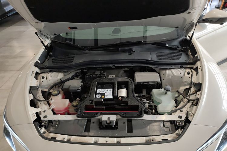 智己汽车 智己L7 2022款 Dynamic机舱底盘24