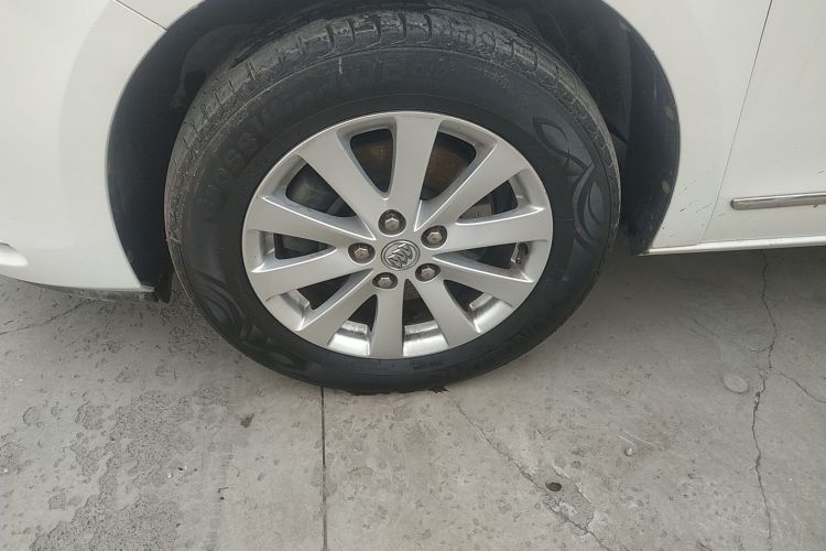 别克GL8 2018款 28T 豪华型 国VI车身外观6002