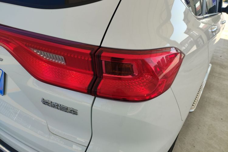 哈弗M6 2021款 PLUS 1.5T DCT豪华智联型车身外观6006